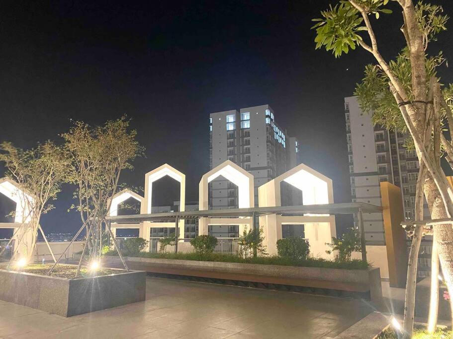 Luxury Apartment Asiana Capella Trung Tam Cho Lon Ho-Chi-Minh-Stadt Exterior foto