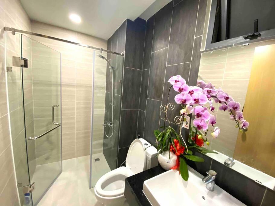 Luxury Apartment Asiana Capella Trung Tam Cho Lon Ho-Chi-Minh-Stadt Exterior foto